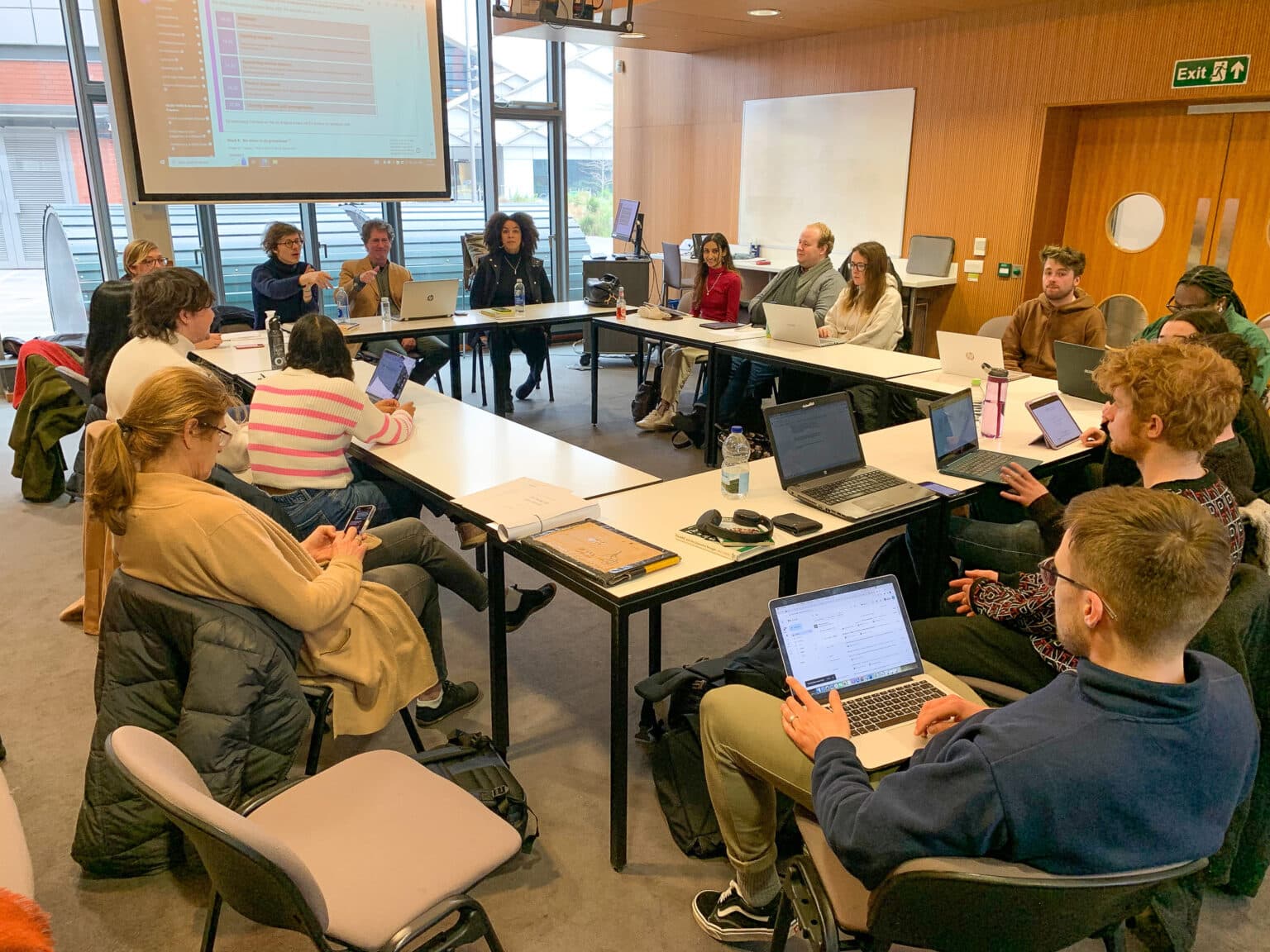 the low countries Simone Atangana Bekono’s 'Zo Hoog De Zon Stond