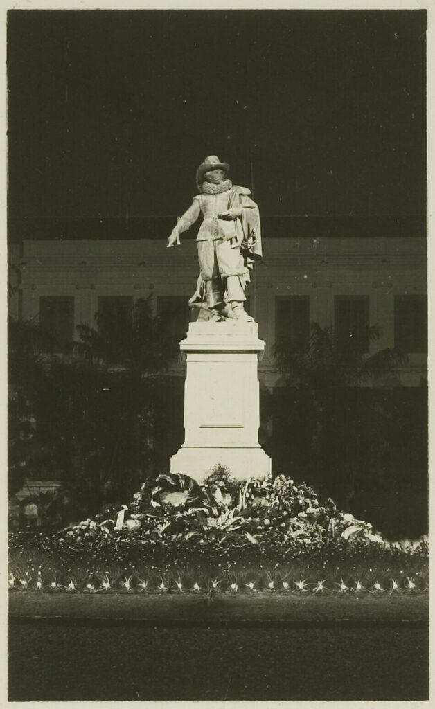 the low countries What We Could Do With Controversial Statues - the low ...