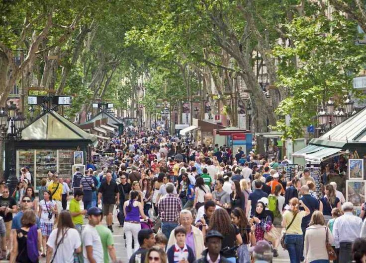 Barcelona tourists